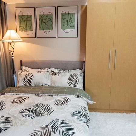 A2J Luxury 2Br Bgc Uptown Suite Near Uptown Mall Manila Exterior foto