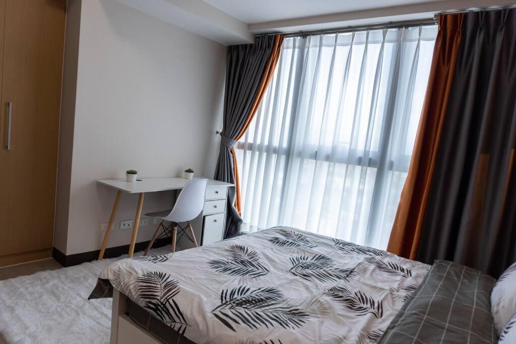 A2J Luxury 2Br Bgc Uptown Suite Near Uptown Mall Manila Exterior foto