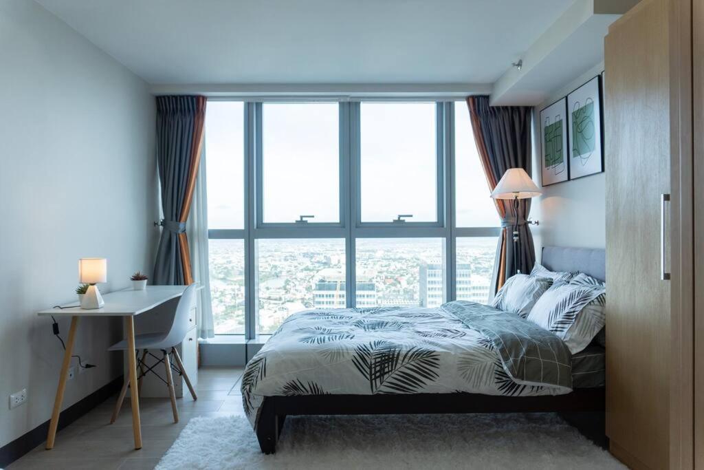 A2J Luxury 2Br Bgc Uptown Suite Near Uptown Mall Manila Exterior foto