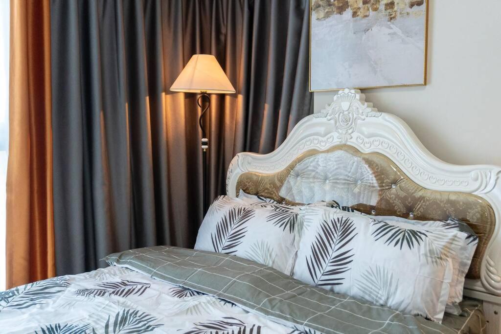 A2J Luxury 2Br Bgc Uptown Suite Near Uptown Mall Manila Exterior foto
