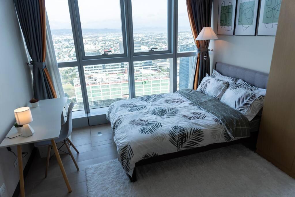 A2J Luxury 2Br Bgc Uptown Suite Near Uptown Mall Manila Exterior foto