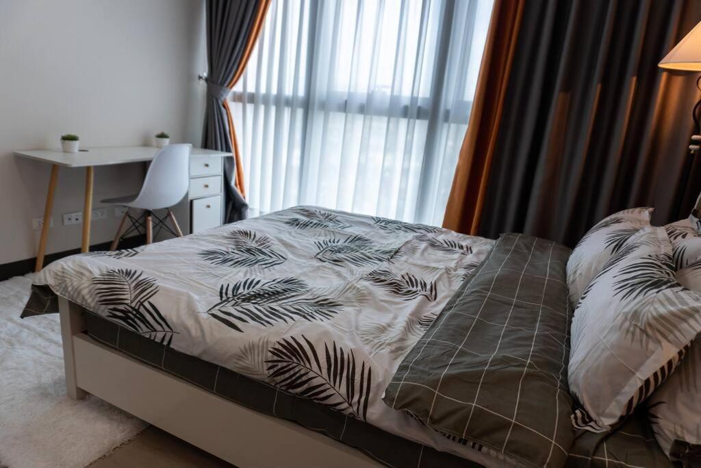 A2J Luxury 2Br Bgc Uptown Suite Near Uptown Mall Manila Exterior foto