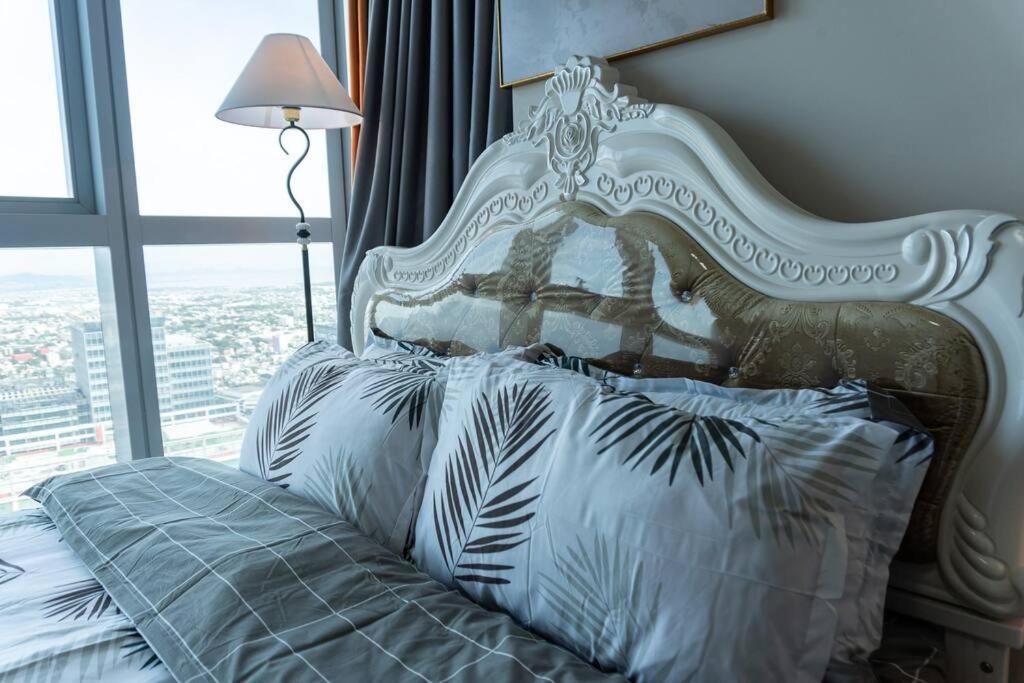 A2J Luxury 2Br Bgc Uptown Suite Near Uptown Mall Manila Exterior foto