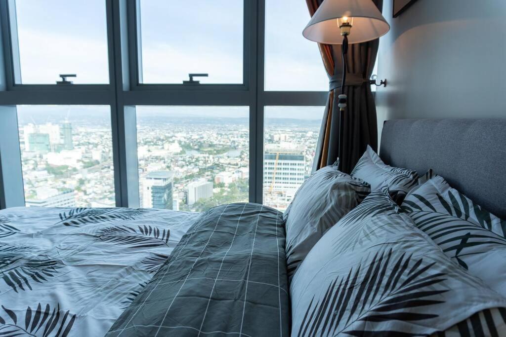 A2J Luxury 2Br Bgc Uptown Suite Near Uptown Mall Manila Exterior foto